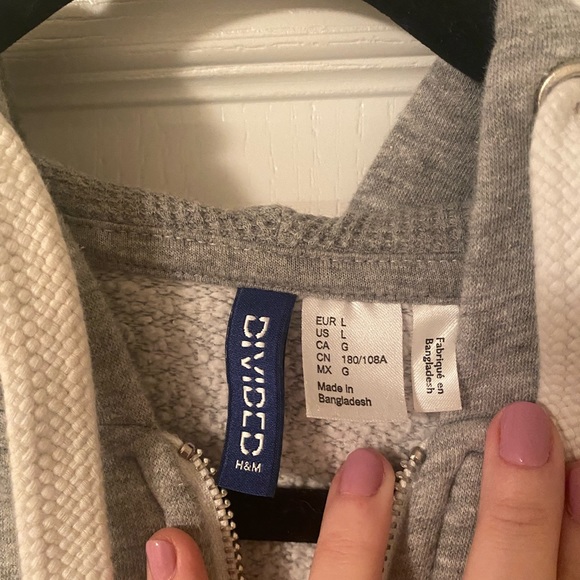 Mens H&M hooded vest - Picture 3 of 3